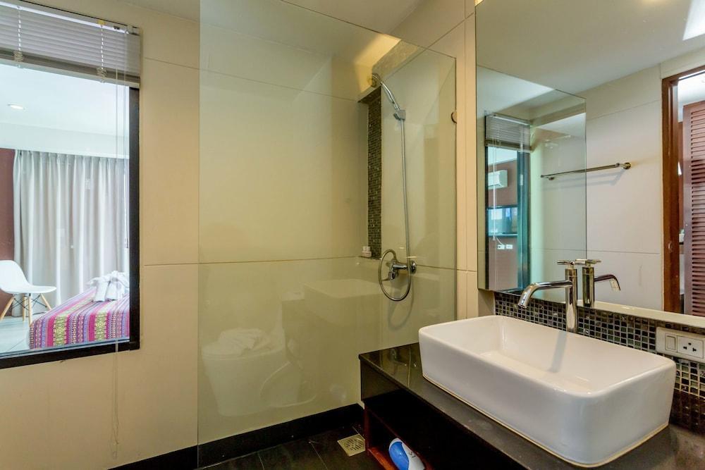 Moxi Boutique Hotel 3*